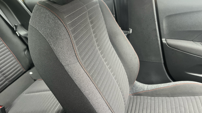 Peugeot 208 1.2 PureTech 100 Active 5dr Petrol Hatchback